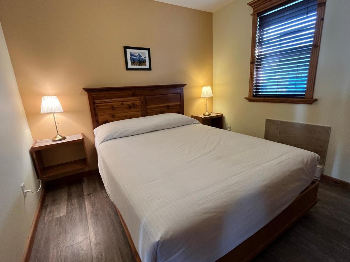 Motel Brookside 2*